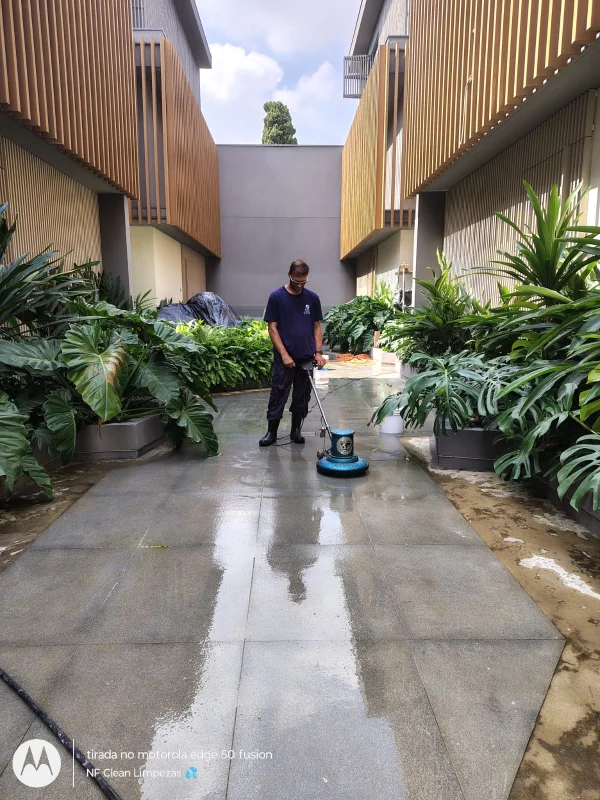 empresa de limpeza de piso pós obra em São Paulo