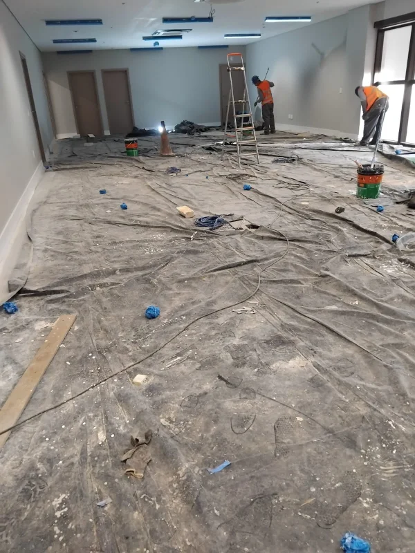 limpeza de canteiro de obras