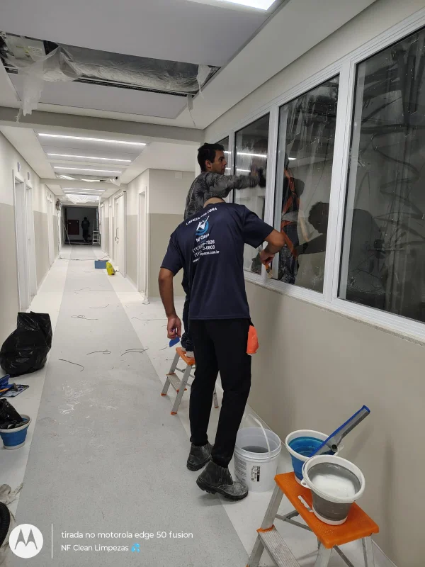 limpeza para galpões em construção