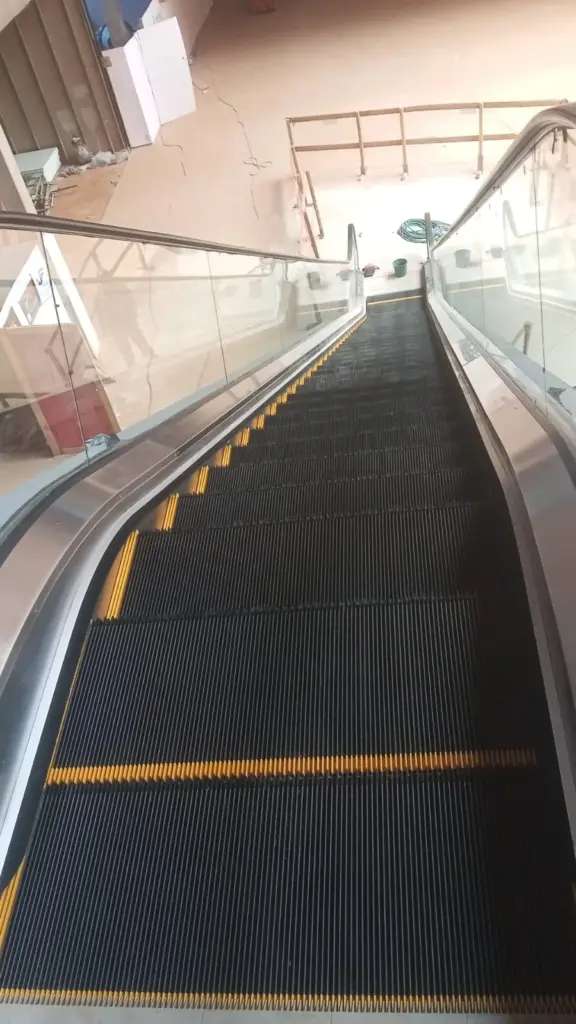 limpeza de ambientes em construção