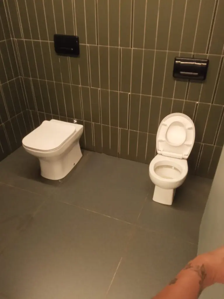 limpeza de ambientes em construção